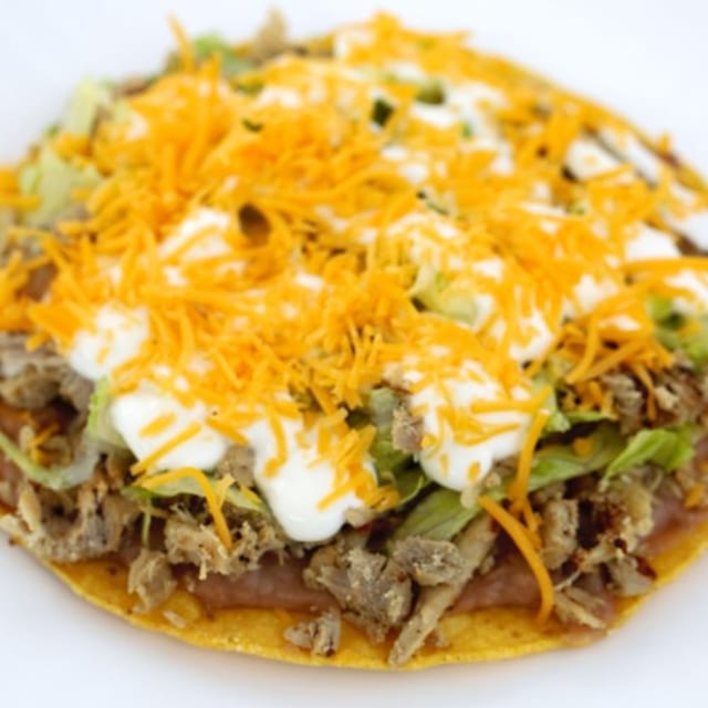Tostadas con Carne.